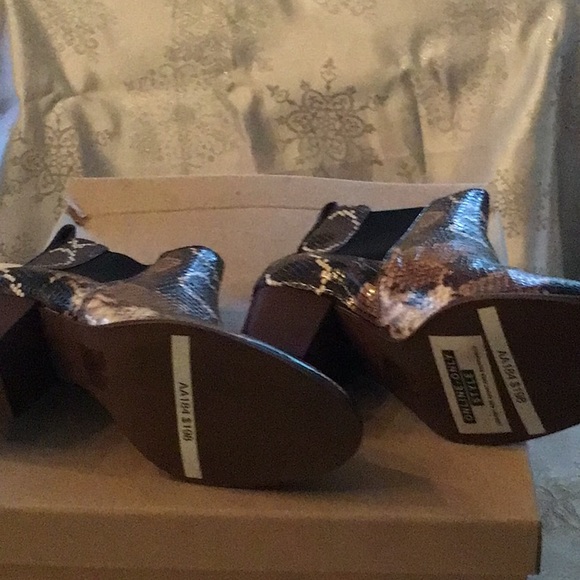 Madewell The Regan Boot in Snake Print Leather - Picture 3 of 5